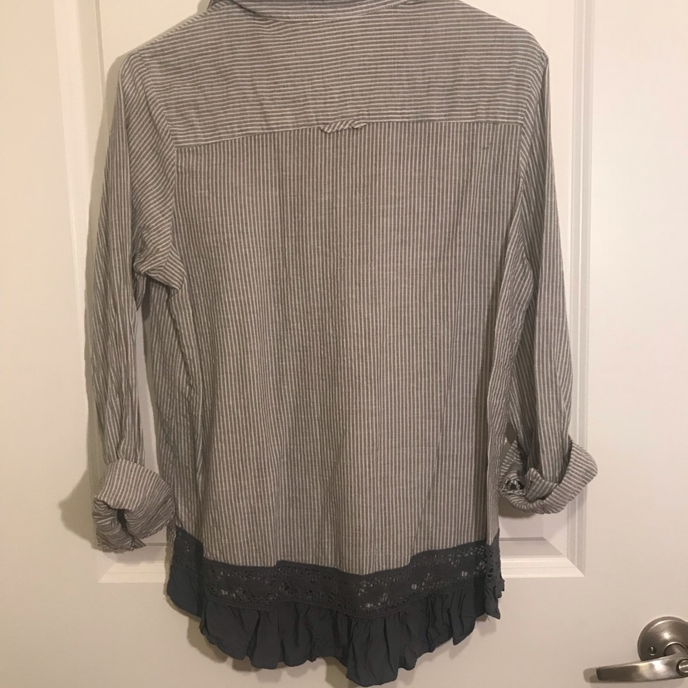 Grey and white stripe button up. CUTE back!